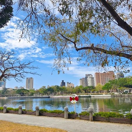 Holiday Inn Express Kaohsiung Love River By Ihg Zewnętrze zdjęcie