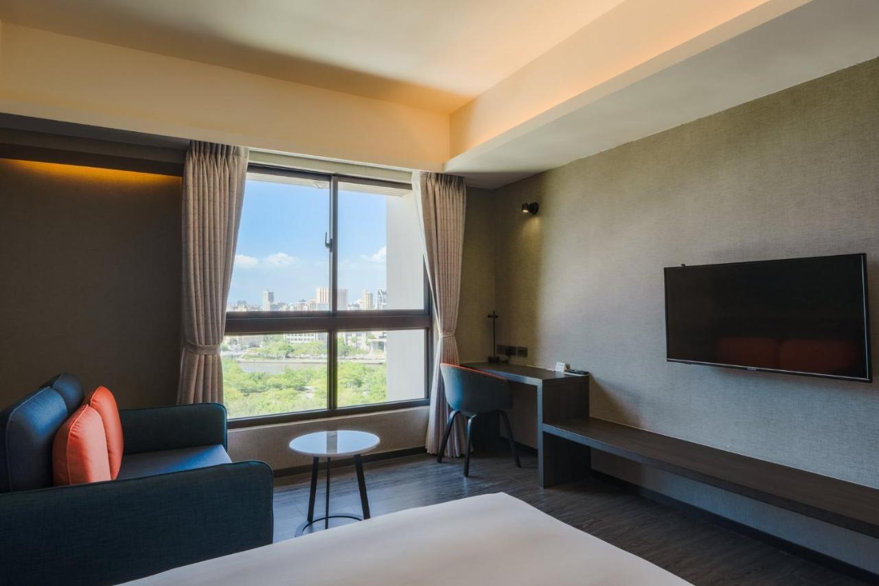 Holiday Inn Express Kaohsiung Love River By Ihg Zewnętrze zdjęcie