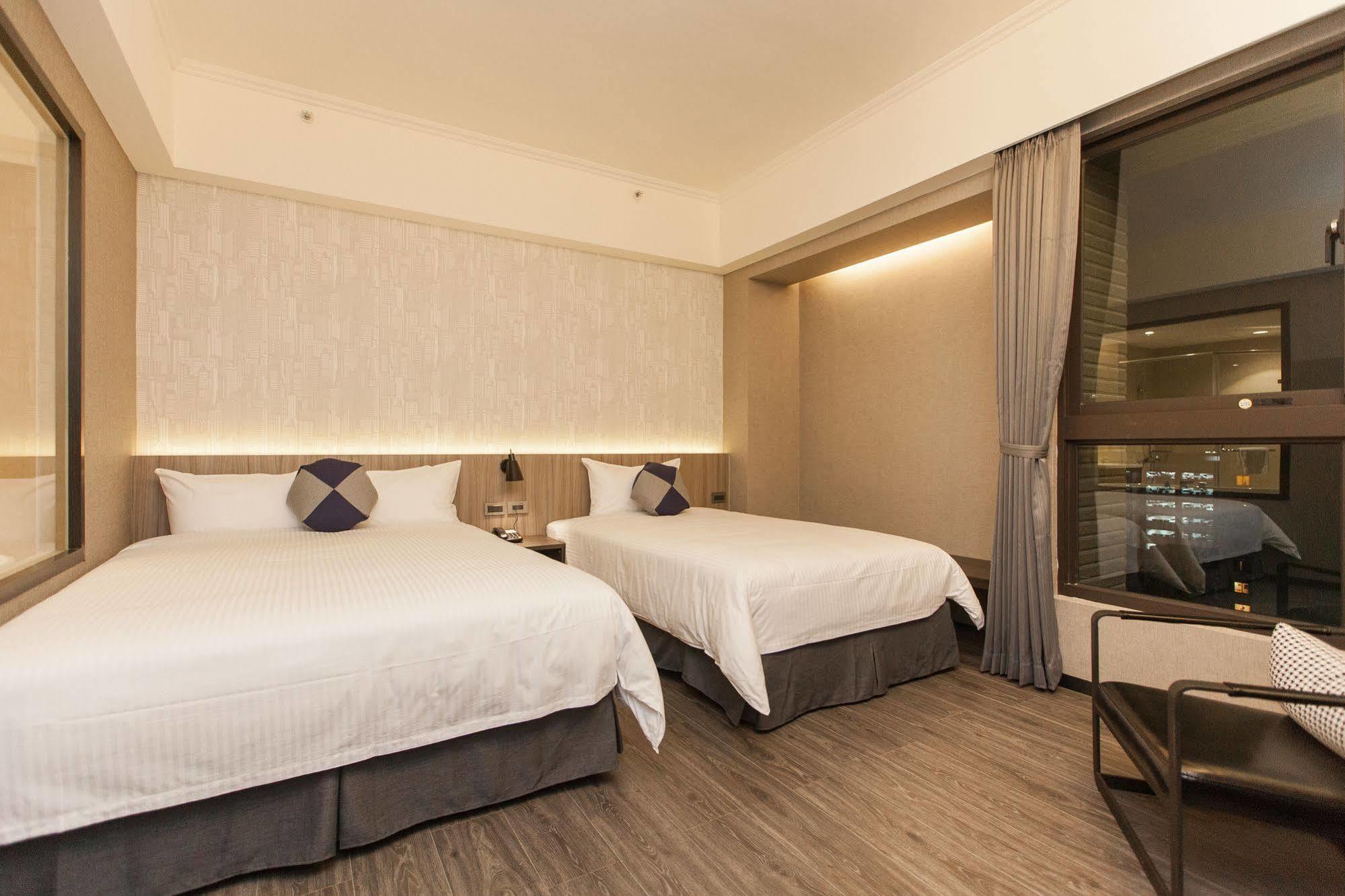 Holiday Inn Express Kaohsiung Love River By Ihg Zewnętrze zdjęcie